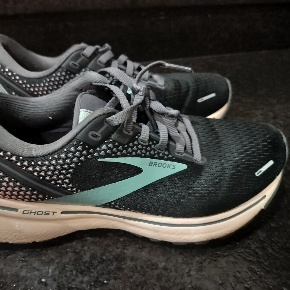 Women's Brooks Ghost 14 Running Shoes Black/Pearl/Peach US 8.5